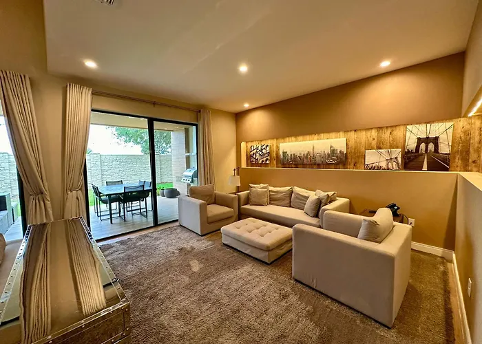 Luxury Home 7 Min Disney 3 Bedroom - Hot Tub