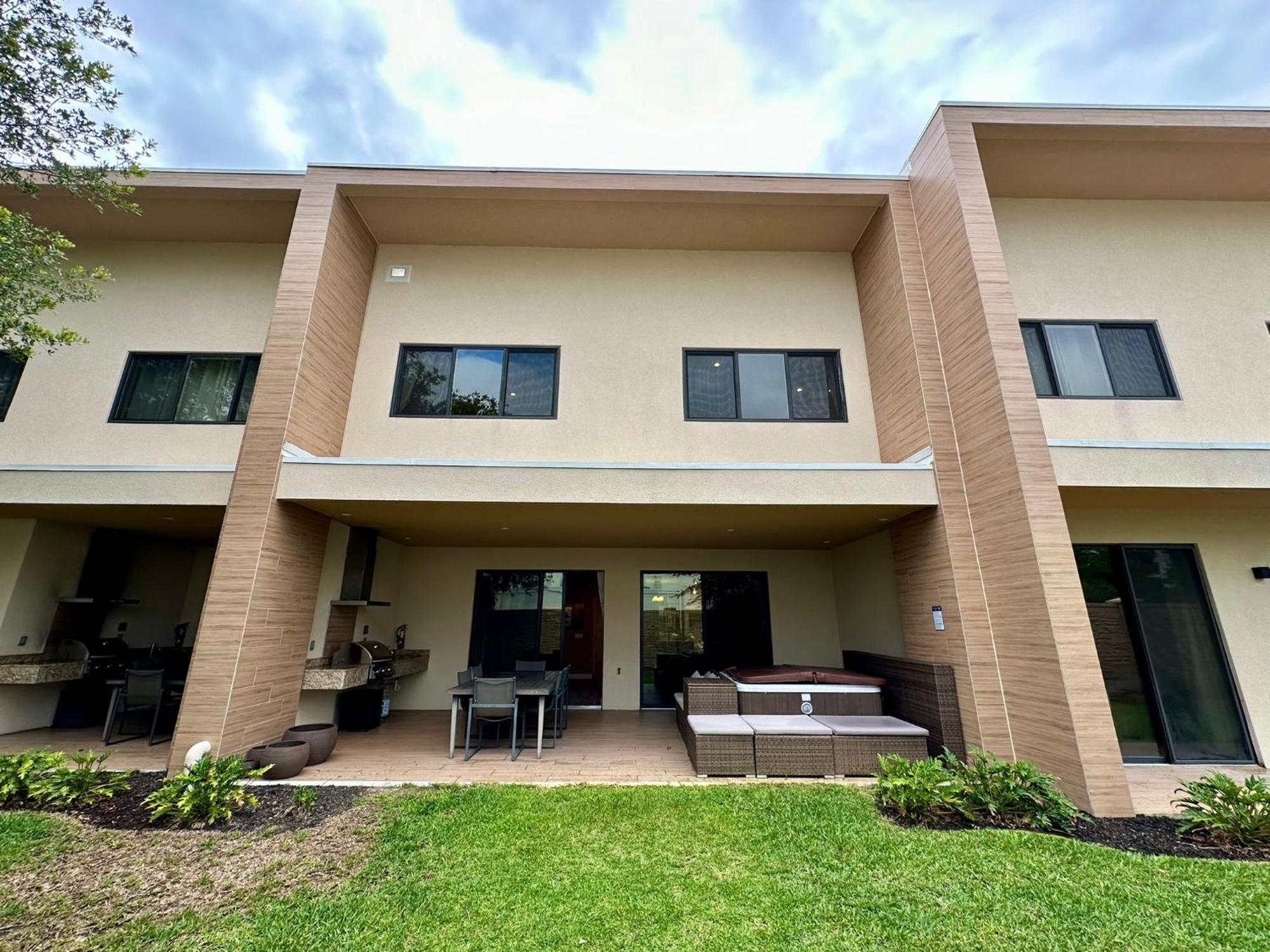 Villa Luxury 7 Min 3 Bedroom - Hot Tub